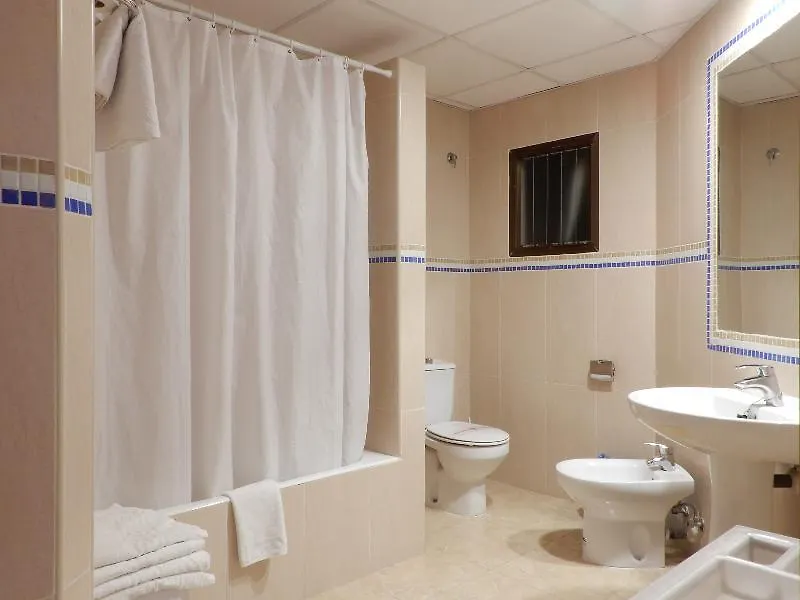 Marina Apartamentos Palmanova 0*,  스페인